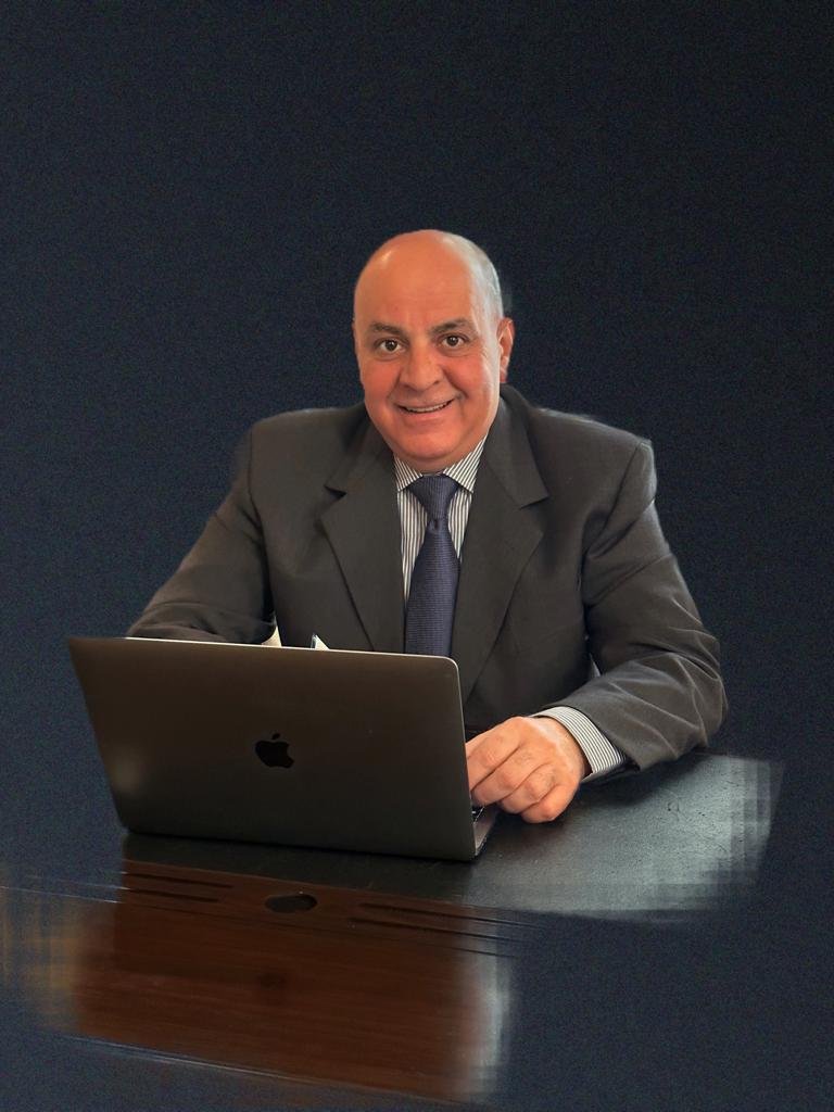 Dr. Iyad Azouni